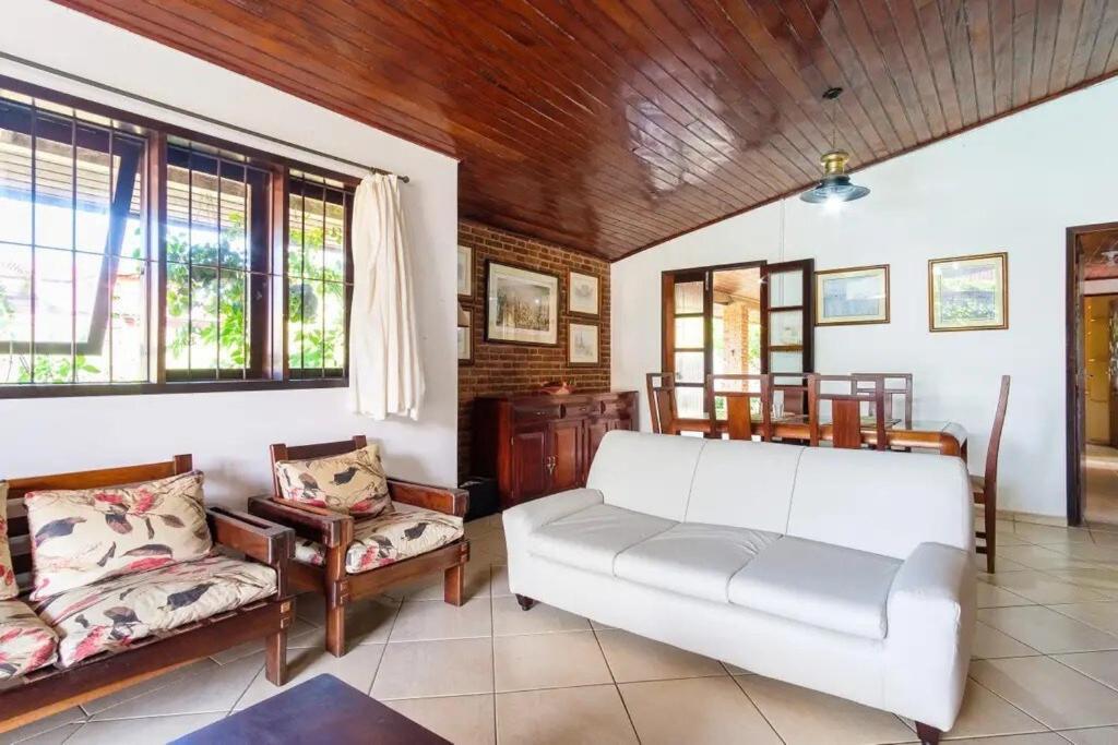 Bh4 - Bh4: Casa Com Piscina Ao Lado Da Praia Grande Ubatuba Eksteriør billede
