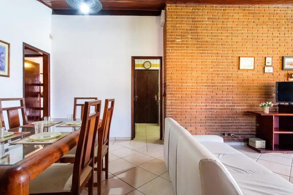 Bh4 - Bh4: Casa Com Piscina Ao Lado Da Praia Grande Ubatuba Eksteriør billede