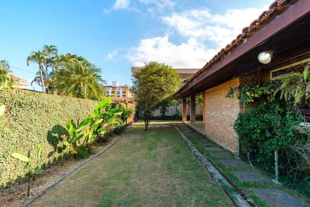 Bh4 - Bh4: Casa Com Piscina Ao Lado Da Praia Grande Ubatuba Eksteriør billede